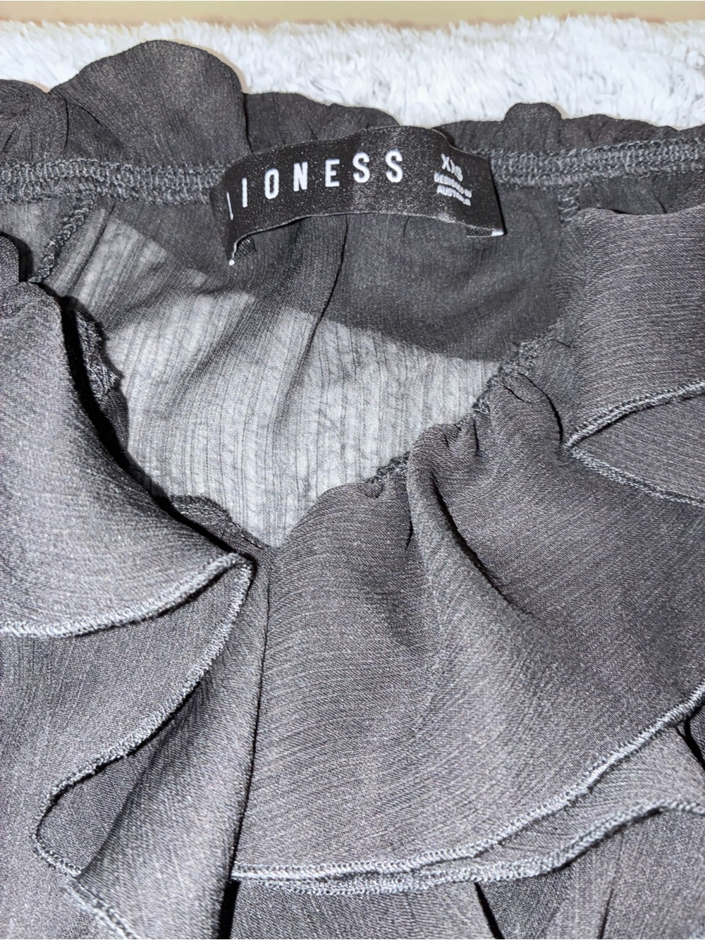 Lioness Off-the-Shoulder Black Ruffle fairy Top - Picture 6 of 9
